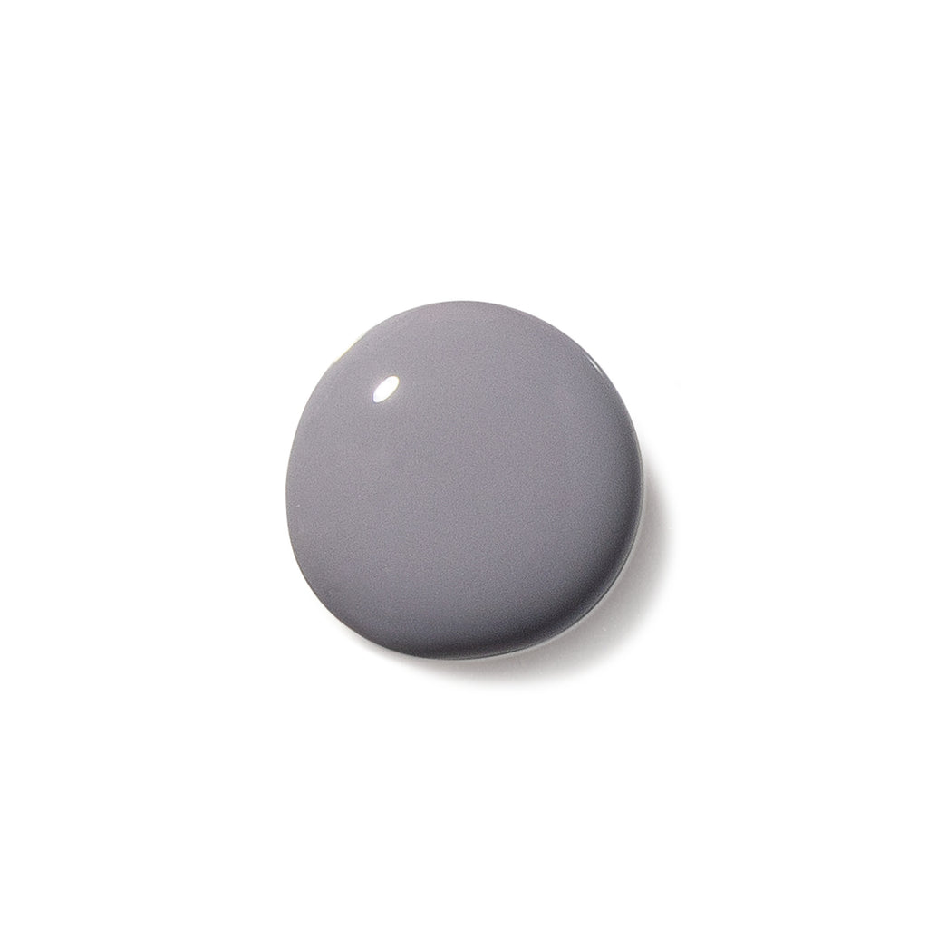 Circle swatch of No. 3 Gray (a Terra Founder Fav, this color works all year long and sits between a true light cement to cooler blue-gray shade).